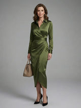 Satinelle | Robe Midi Portefeuille Satinée Verte