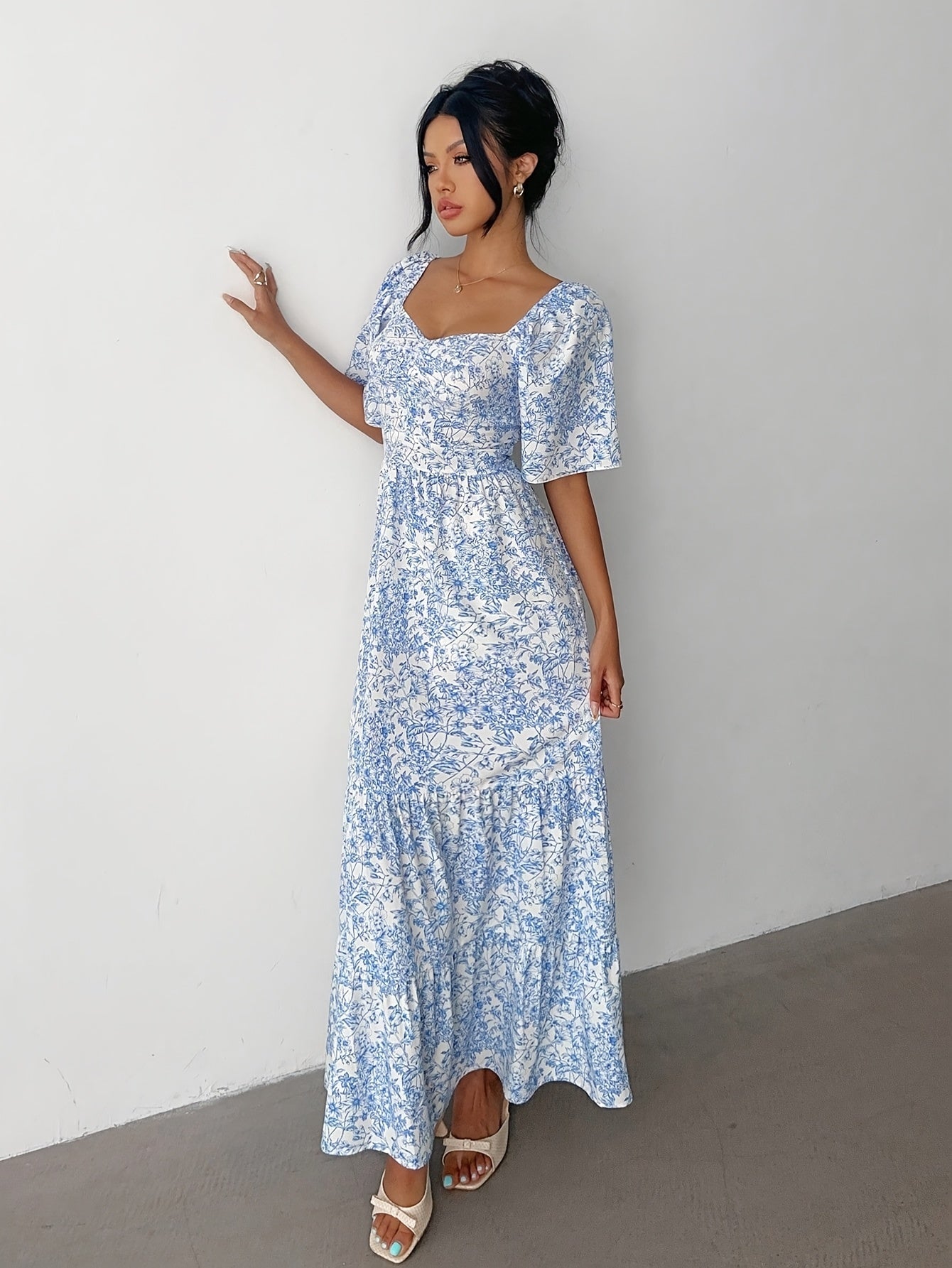 Faustine | Robe Longue Fleurie Décolleté Cœur à Volants