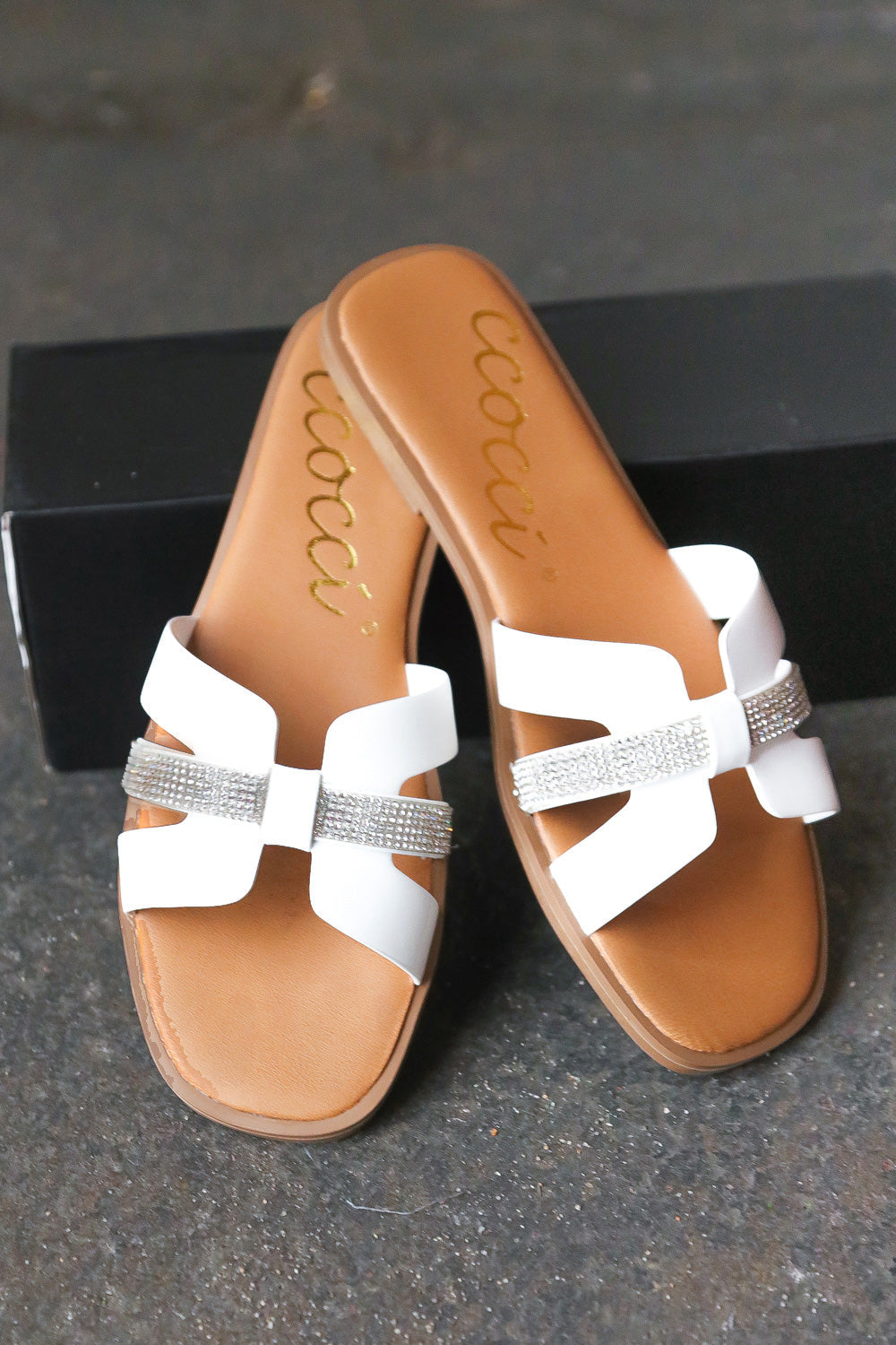 Opaline mules blanches Maison Mirela