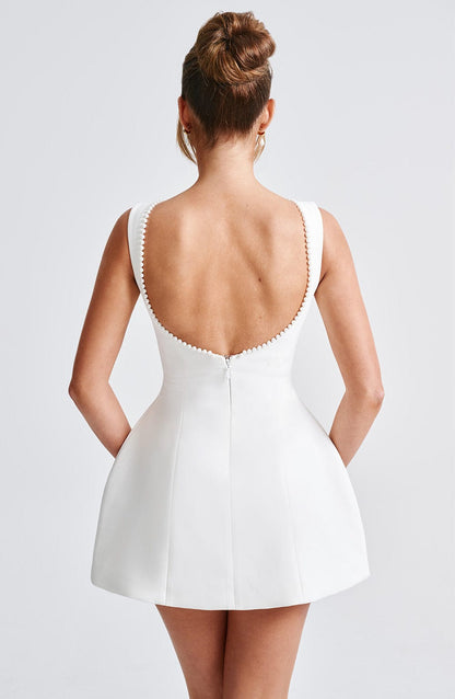 Théodora | Robe Courte Structurée Sans Manches