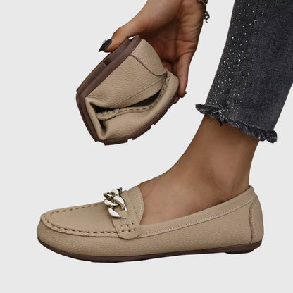 Méliane | Mocassins Élégants à Chaîne Dorée