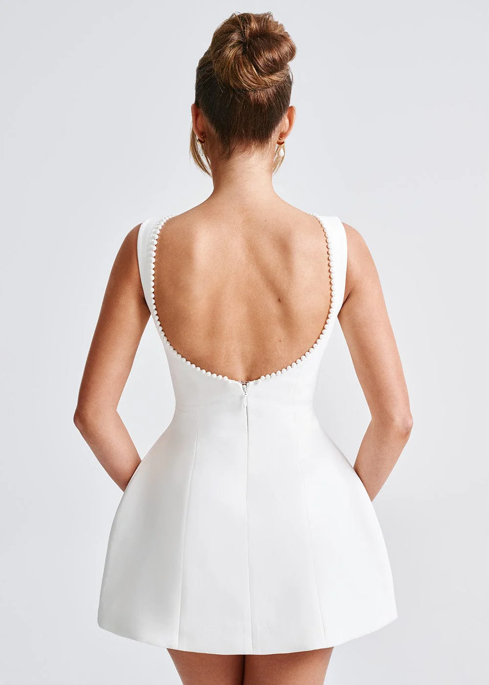 Éloïse | Robe Courte Perlée Élégante