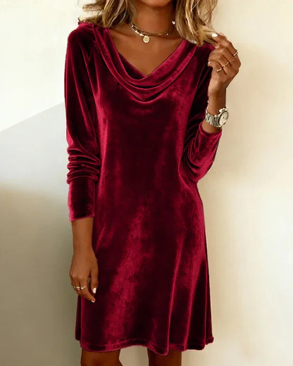 Mauricette | Robe Courte Velours Coupe Ajustée