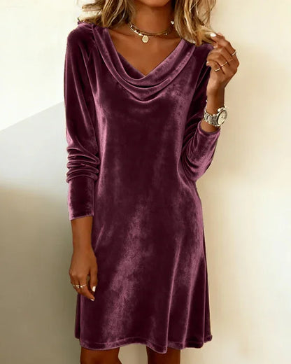 Mauricette | Robe Courte Velours Coupe Ajustée