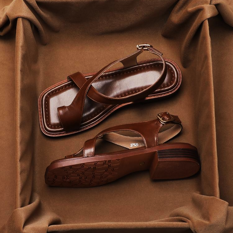 Céline | Sandales Croisées Effet Cuir Talon Bas pour Été