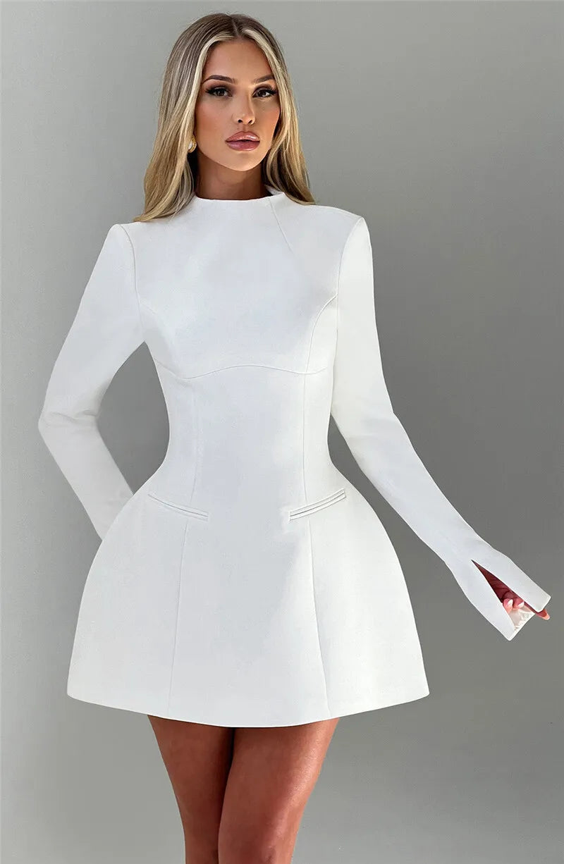 Elara | Robe Courte Blanche Col Haut Manches Longues