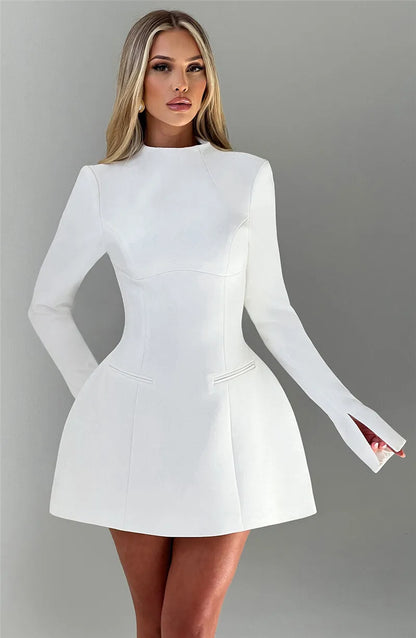 Elara | Robe Courte Blanche Col Haut Manches Longues