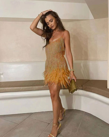 Léna | Robe Courte Sequins et Plumes pour Soirée