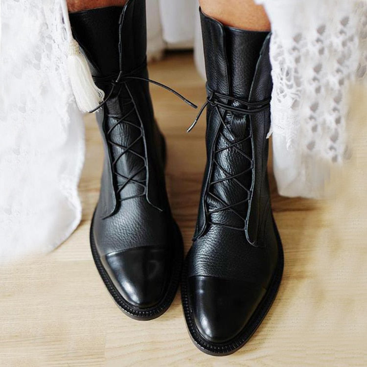 Bottines femme à bout rond et talon bas carré