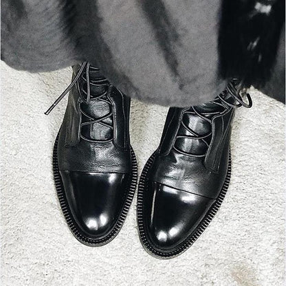 Bottines femme lacées à petit talon