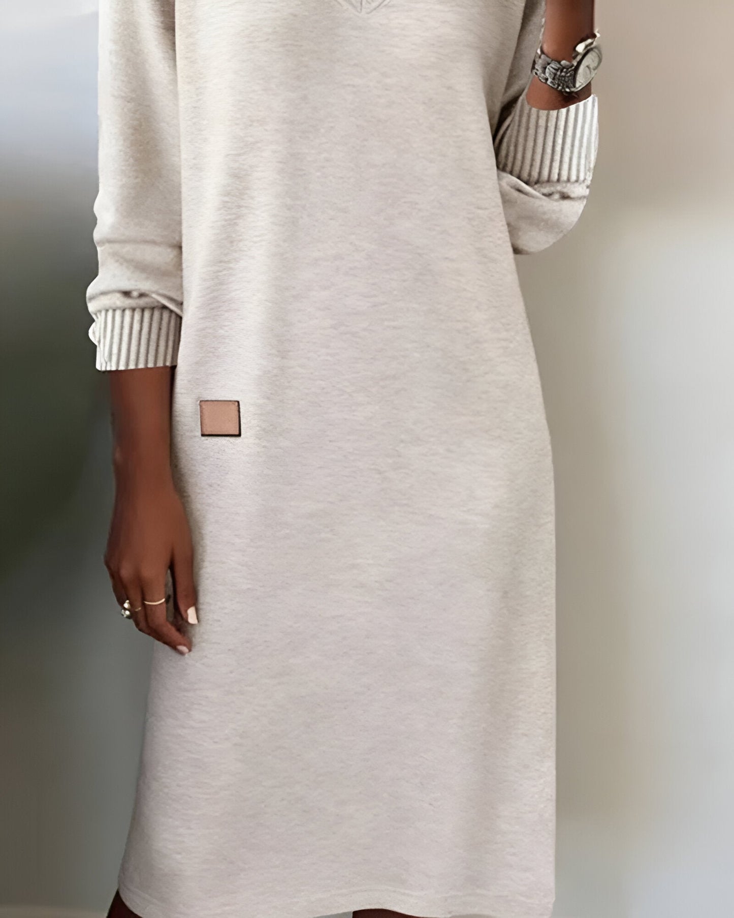 Amaline | Robe Midi Maille Col V Manches Longues