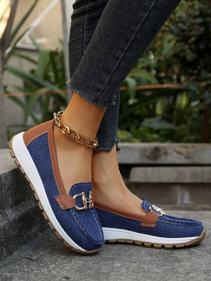 Mocassins souples posés à plat