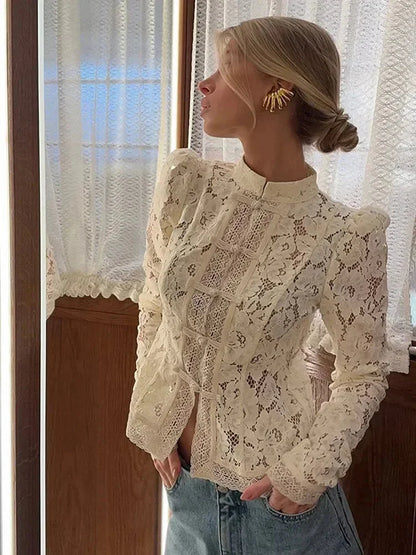 Agnès | Blouse en Dentelle Col Montant