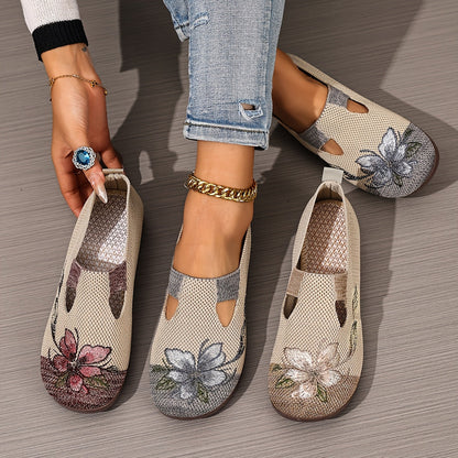 Mocassins femme à ligne allongée et bout effilé, semelle plate