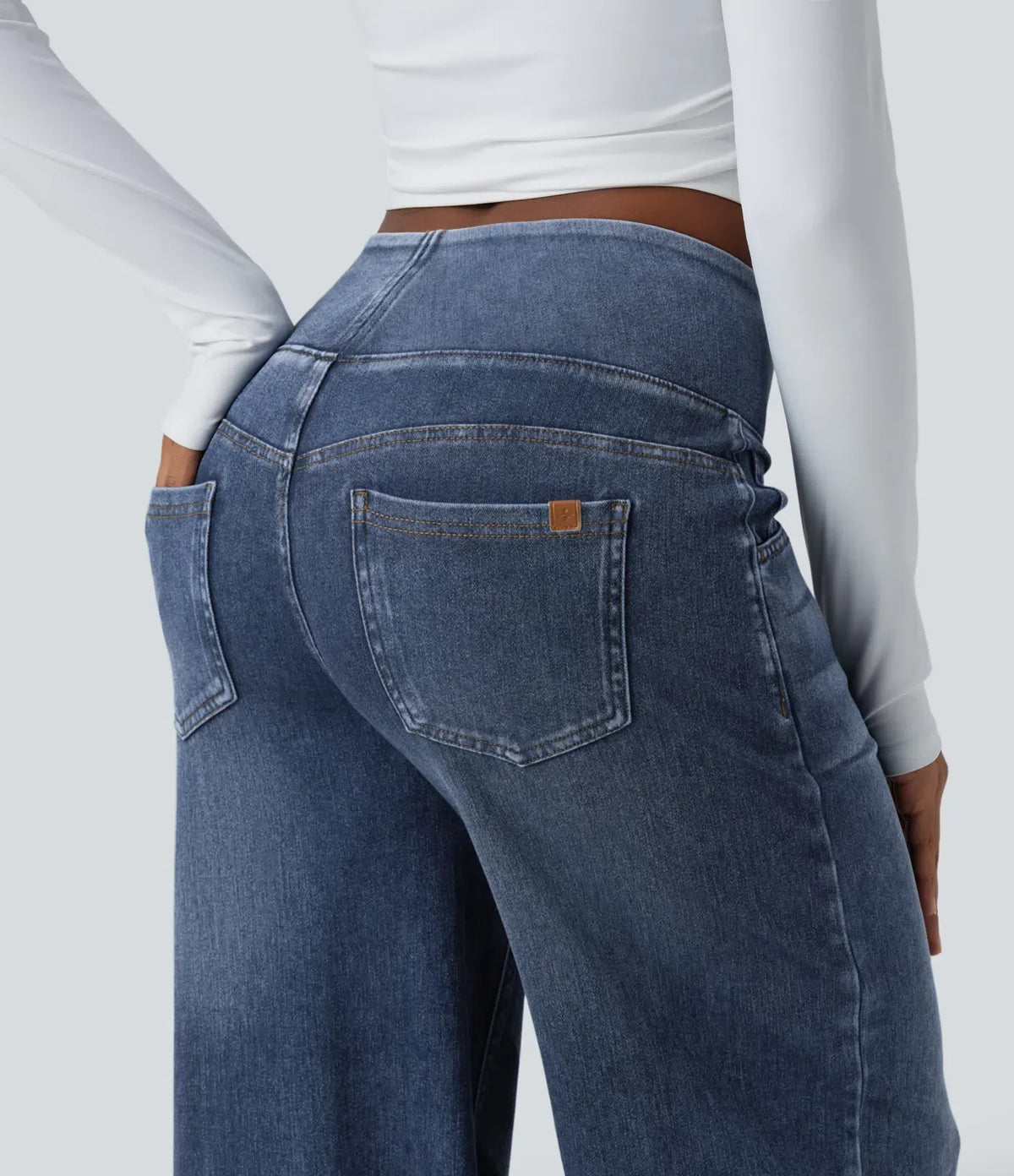 Jean large femme, détail de l'ourlet