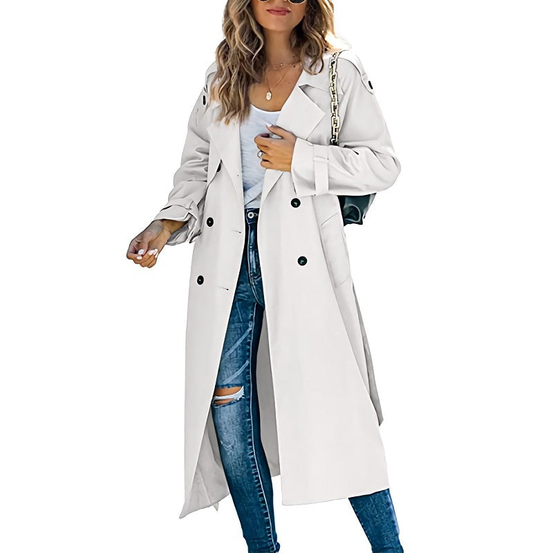 Trench long femme ceinturé à double boutonnage et col cranté