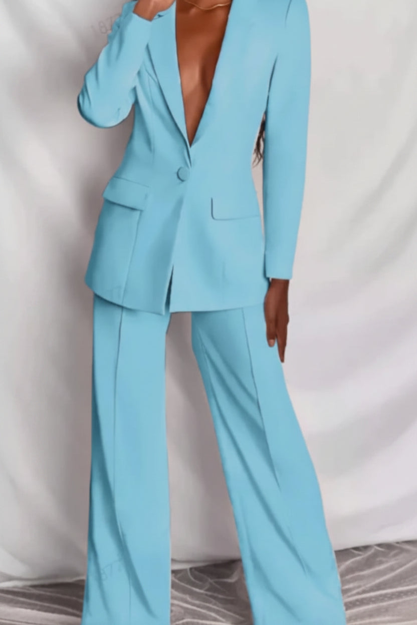 Tailleur deux pièces, vue d'ensemble