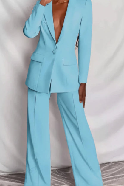 Tailleur deux pièces, vue d'ensemble