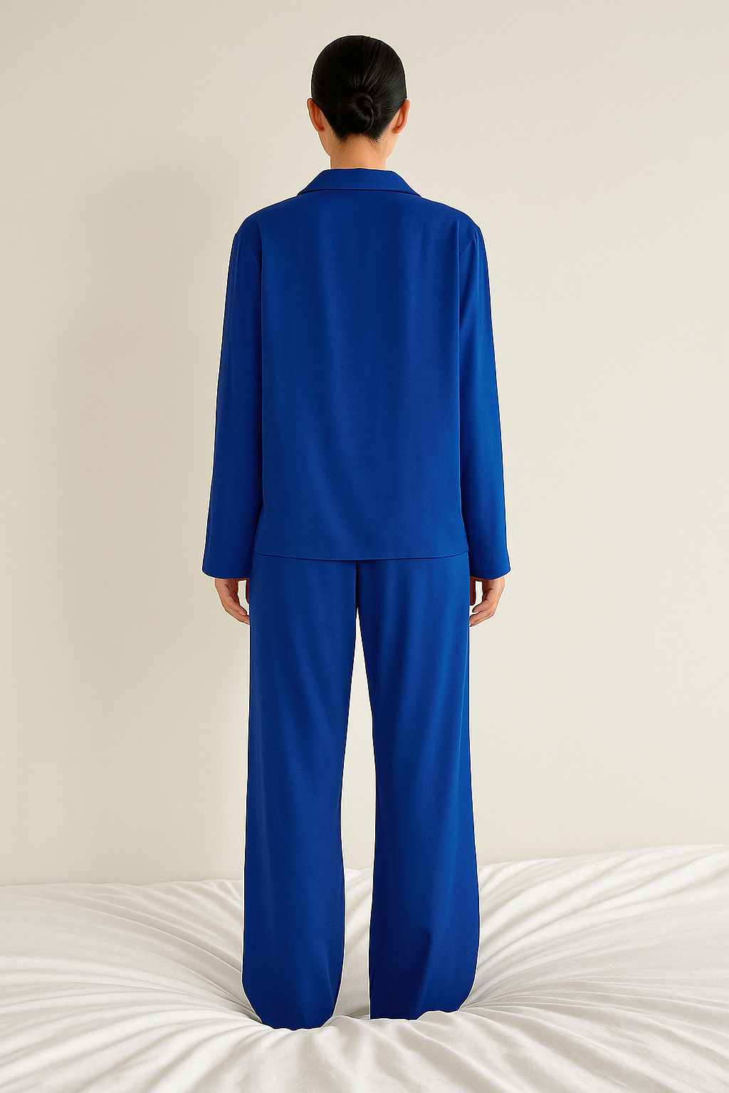 Pyjama satiné deux pièces vue de dos