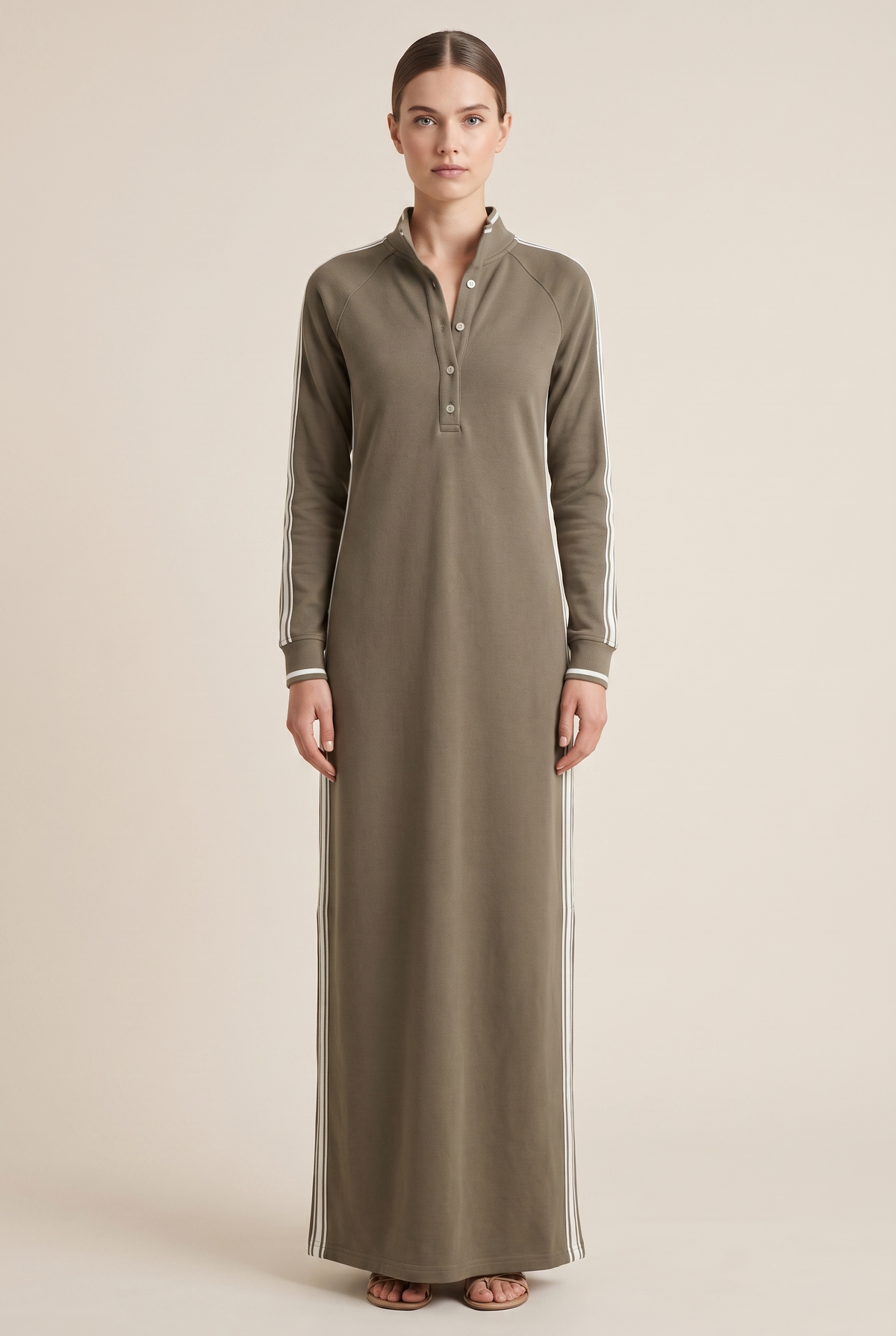 Robe longue boutonnée vue de dos