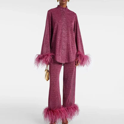 Ensemble pailleté à finitions plumes aux poignets