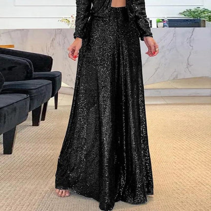 Pantalon large à sequins porté avec un haut uni