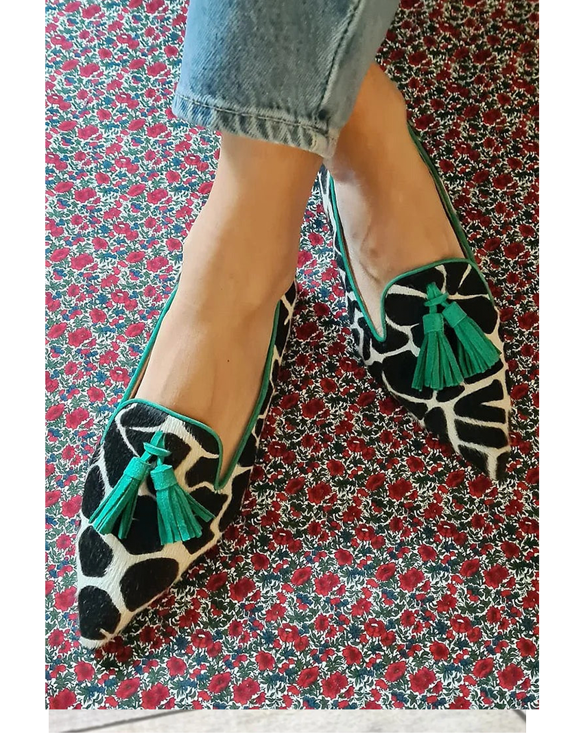 Mocassins femme bout pointu à pampilles et imprimé animalier