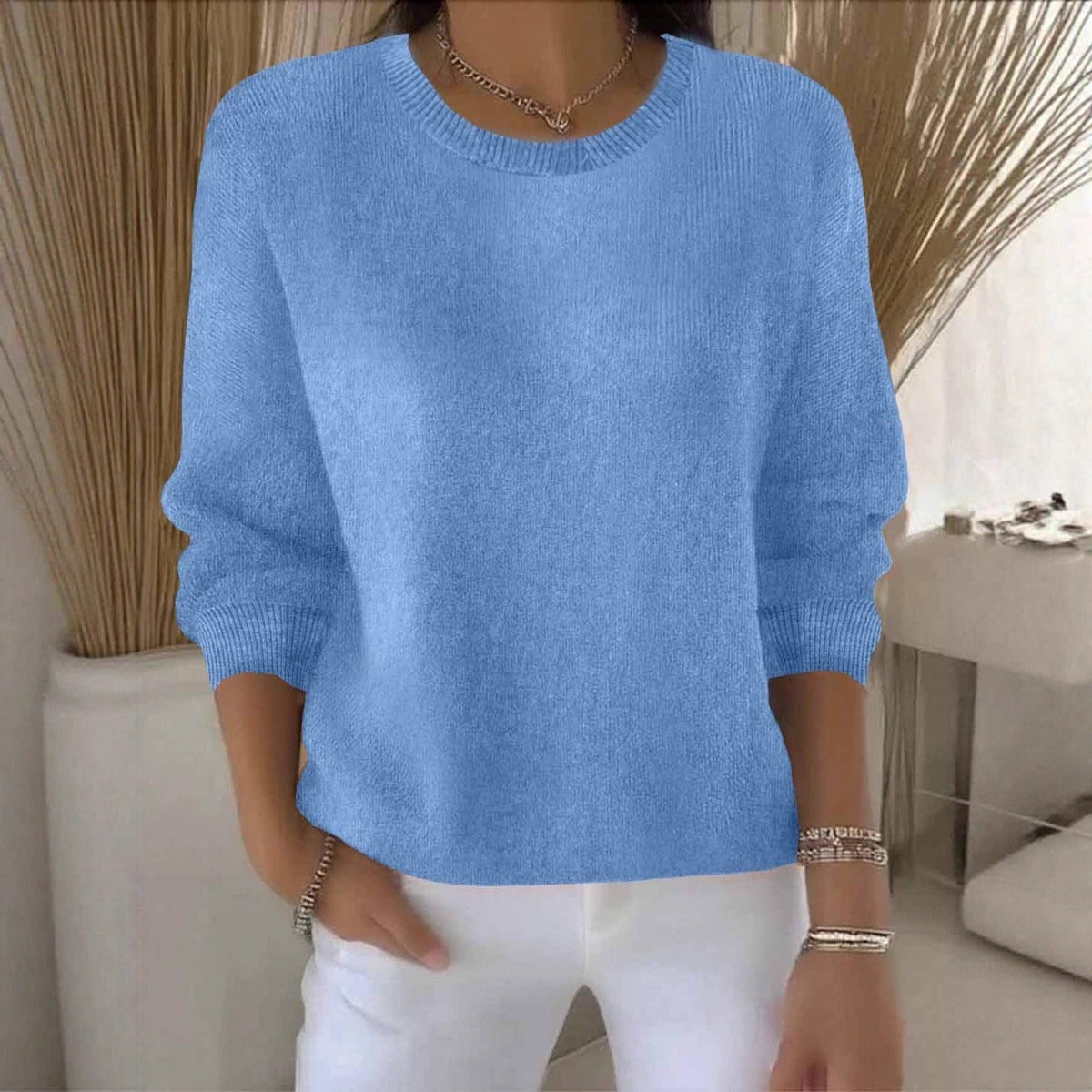 Pull femme en maille fine, encolure côtelée
