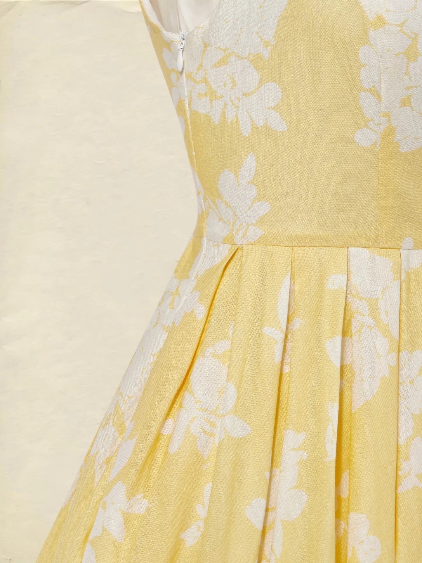 Clarine | Robe Midi Fleurie Épaules Dénudées