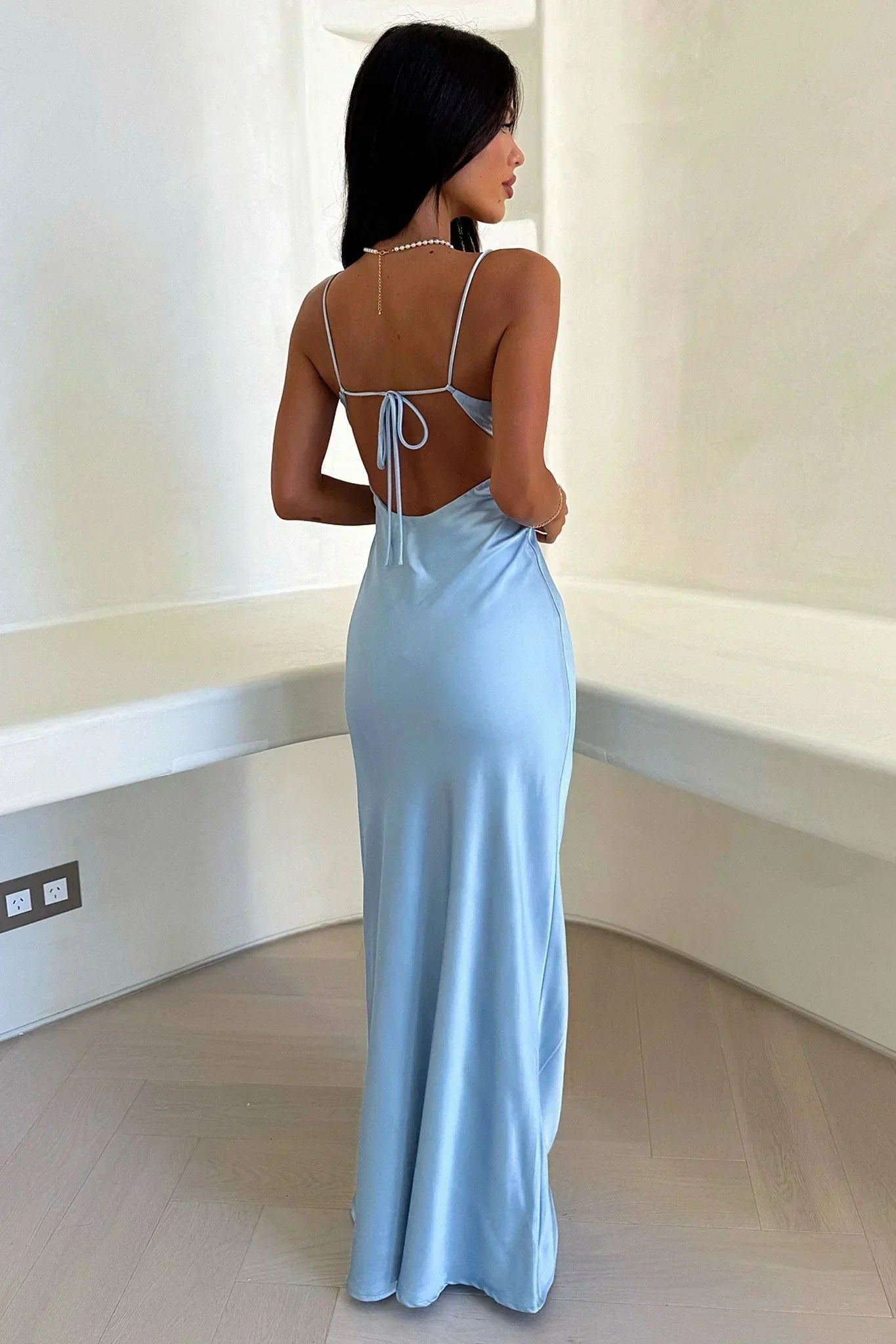 Lison | Robe Longue Satinée à Bretelles