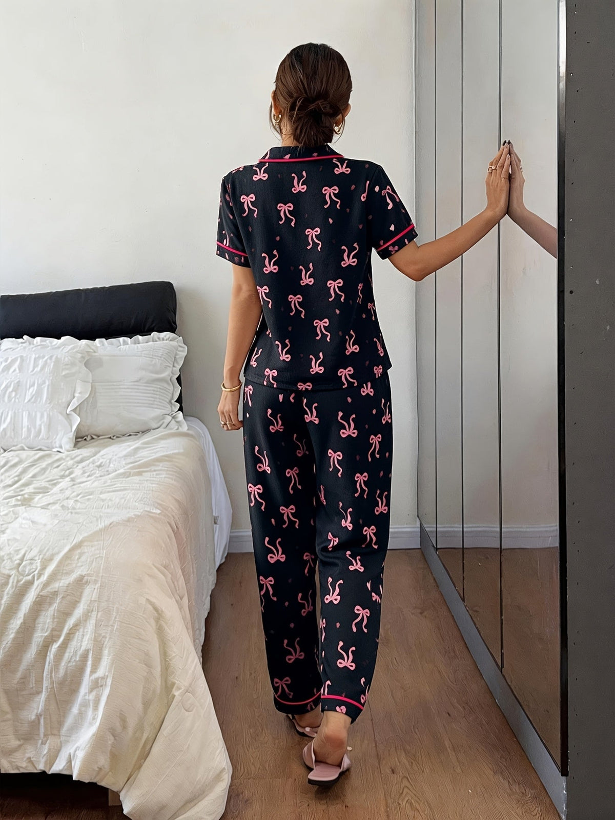 Détail de l'imprimé du pyjama