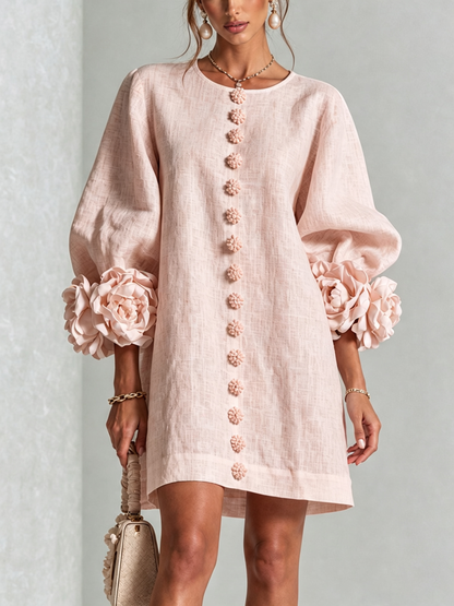 Robe courte femme fleurie boutonnée, manches nouées aux poignets