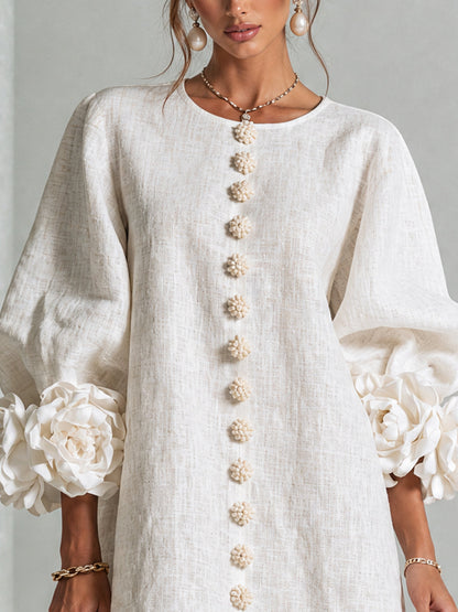 Robe courte fleurie, détail de la manche