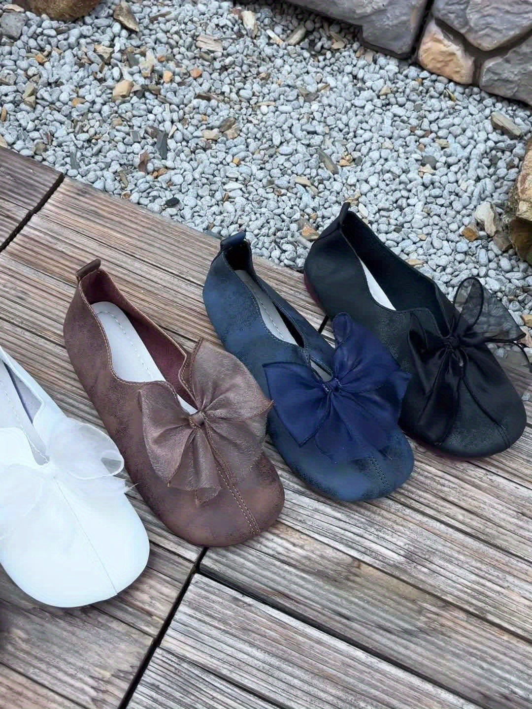 Mocassins à bride coupe ajustée, vue d'ensemble