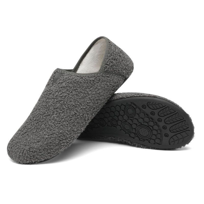 Chaussons d'intérieur en gris, vue de face